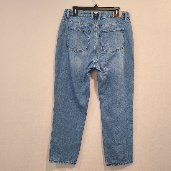 Paige Noella Relaxed Straight Leg Pleated Jeans - Picture 5 of 7